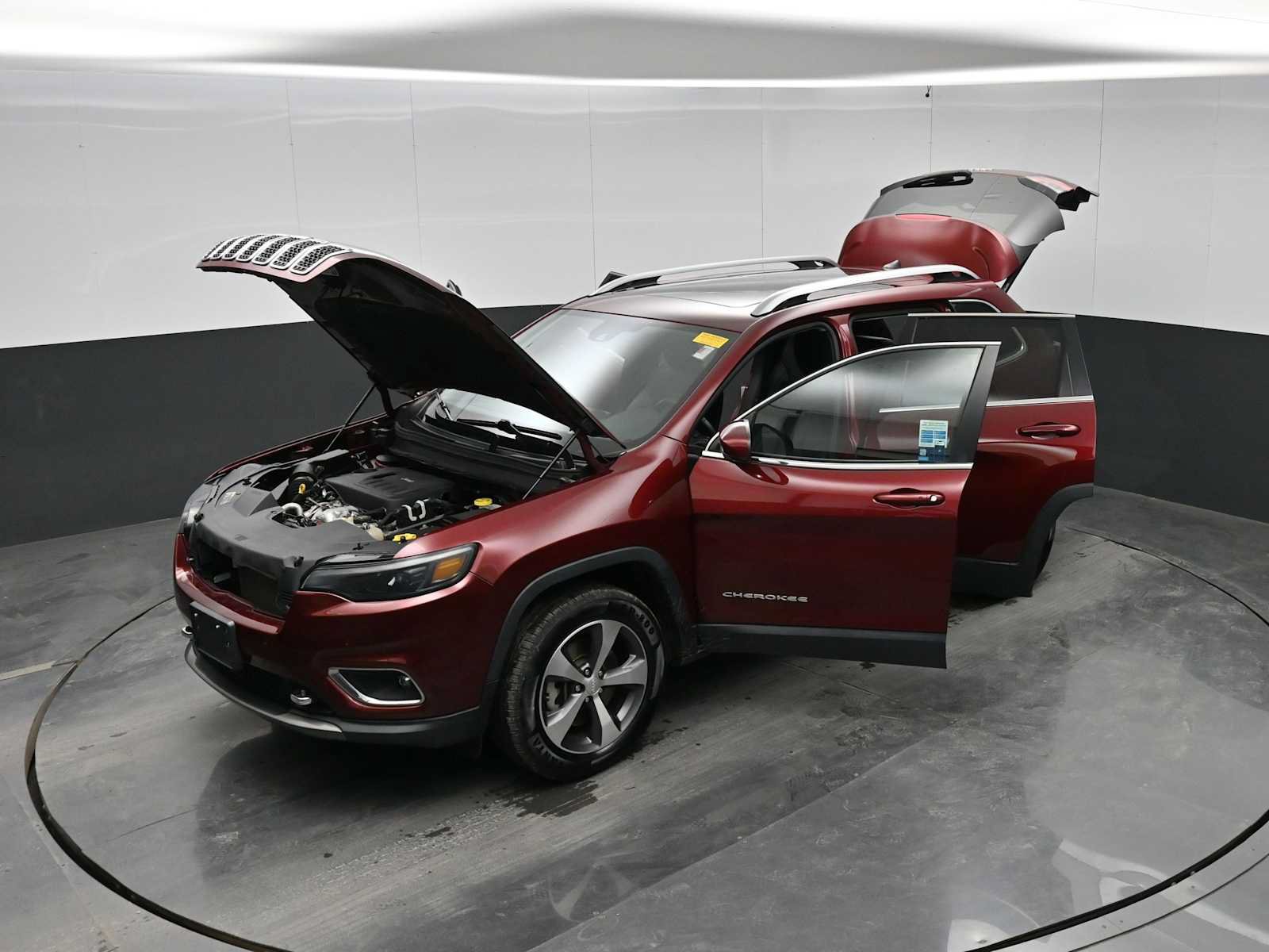 Used 2021 Jeep Cherokee Limited w/ Elite Package AWD/4WD image 42