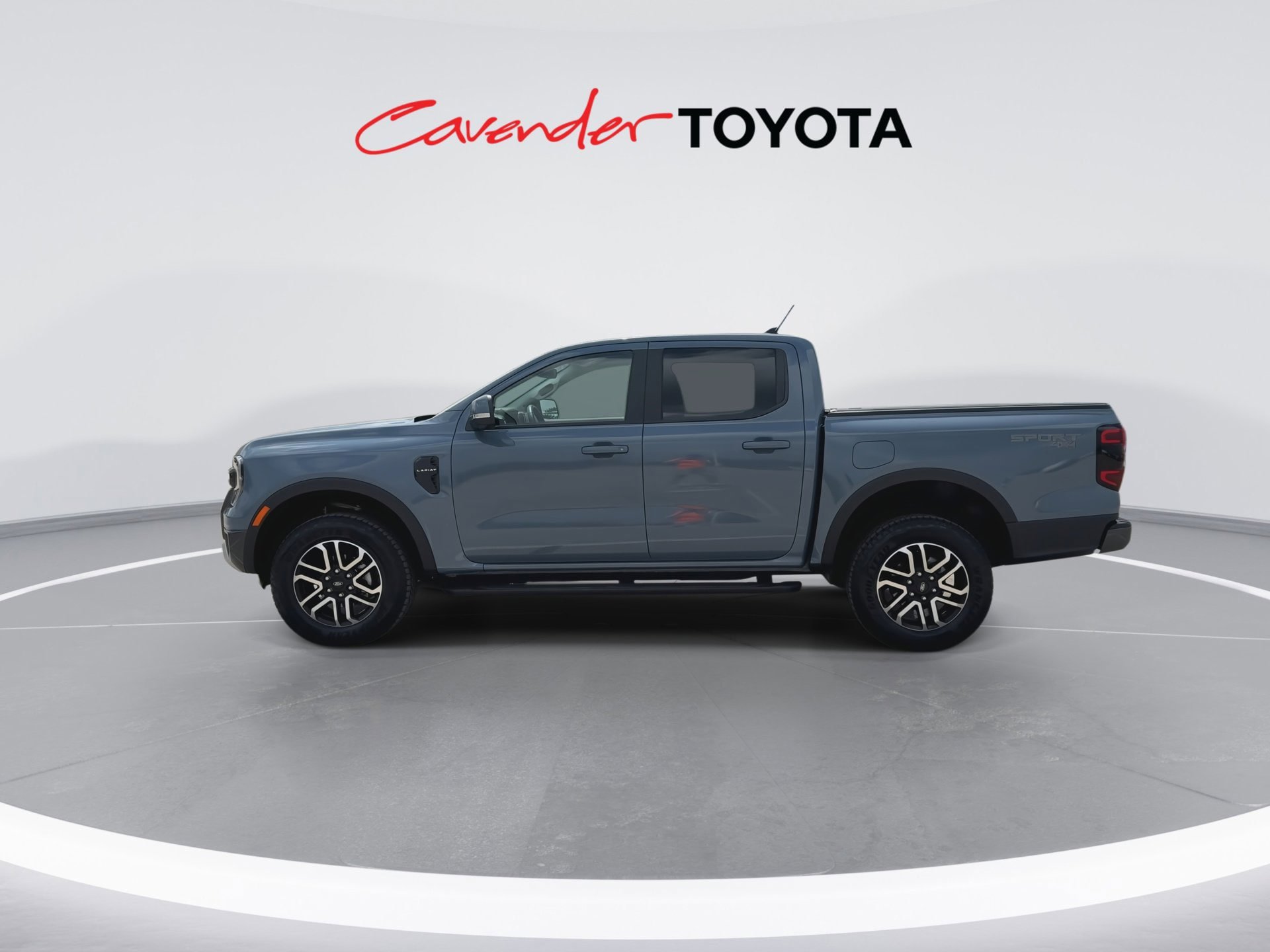 Used 2025 Ford Ranger Lariat w/ Trailer Tow Package AWD/4WD image 5