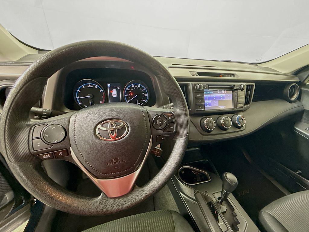 Used 2017 Toyota RAV4 LE FWD image 19