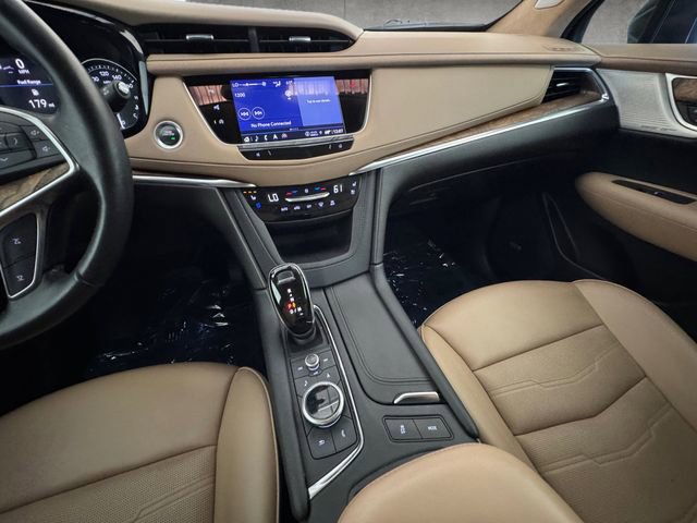 Used 2022 Cadillac XT5 Premium Luxury w/ Platinum Package AWD/4WD image 3