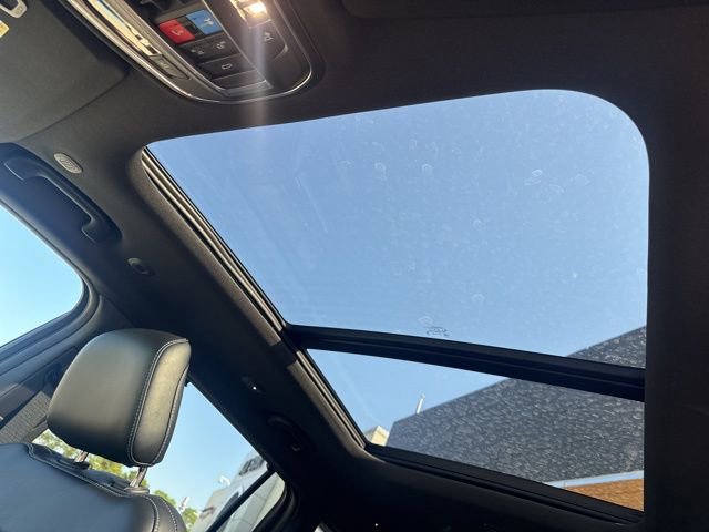 New 2025 Jeep Grand Cherokee L Limited w/ Luxury Tech Group II image 28