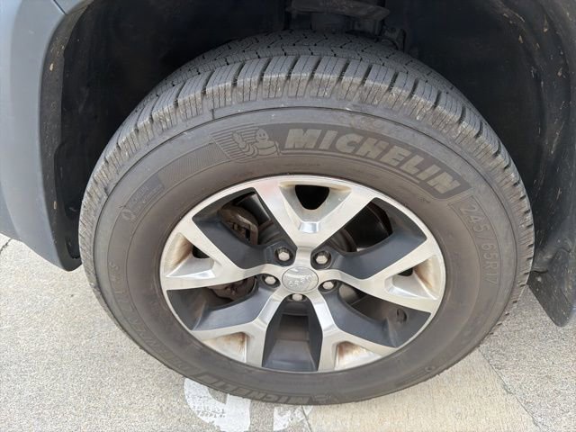 Used 2016 Jeep Cherokee Trailhawk w/ Cold Weather Group image 2