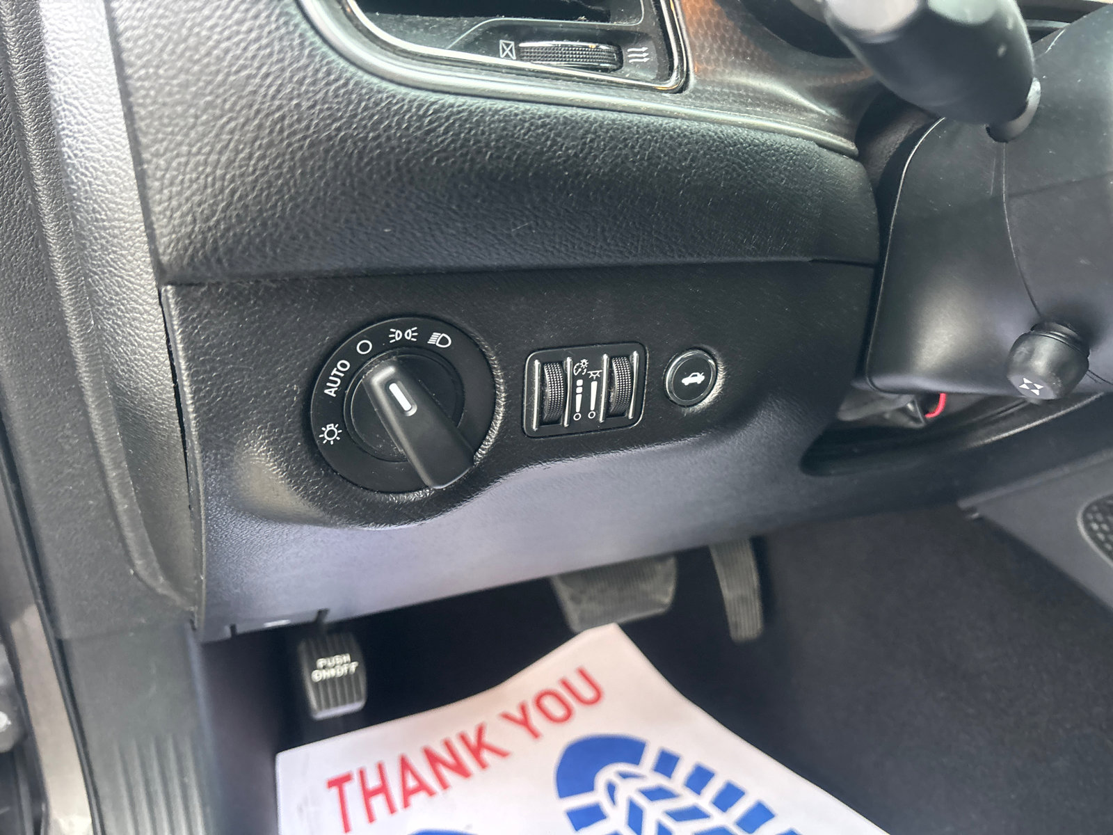 Used 2019 Dodge Challenger SRT Hellcat Redeye image 14