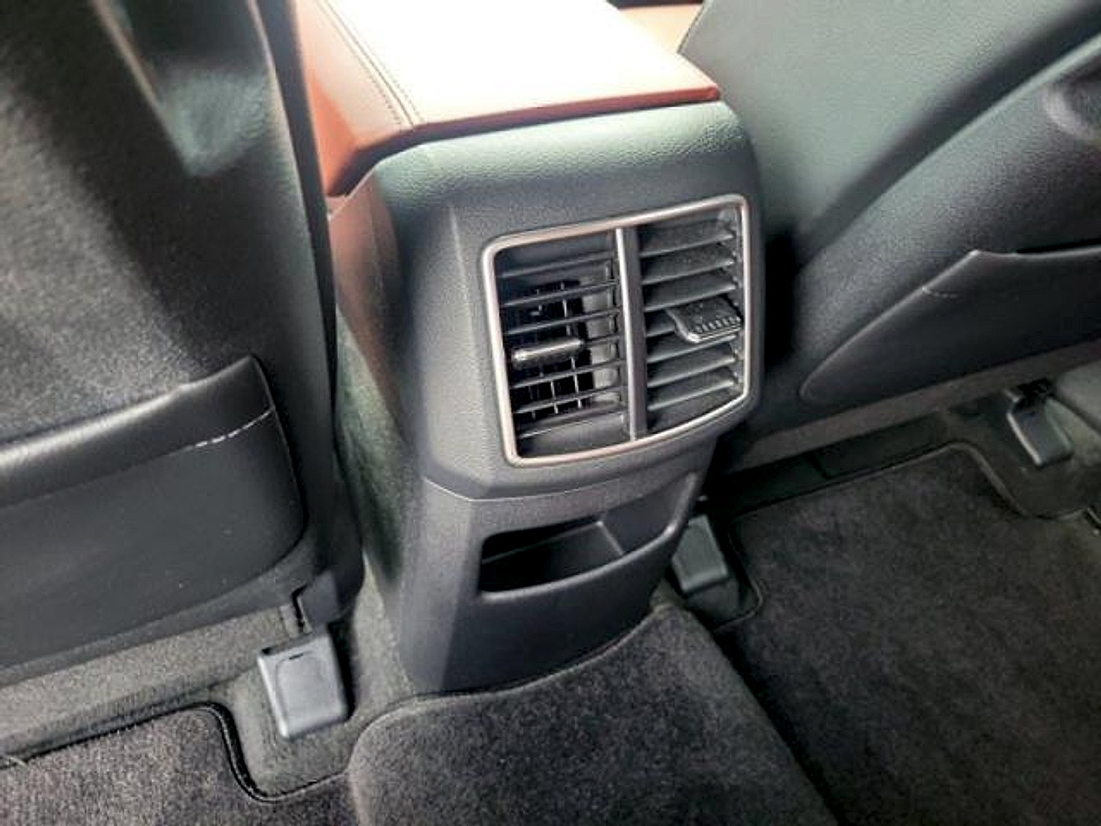 Used 2024 Kia Sportage SX FWD image 14