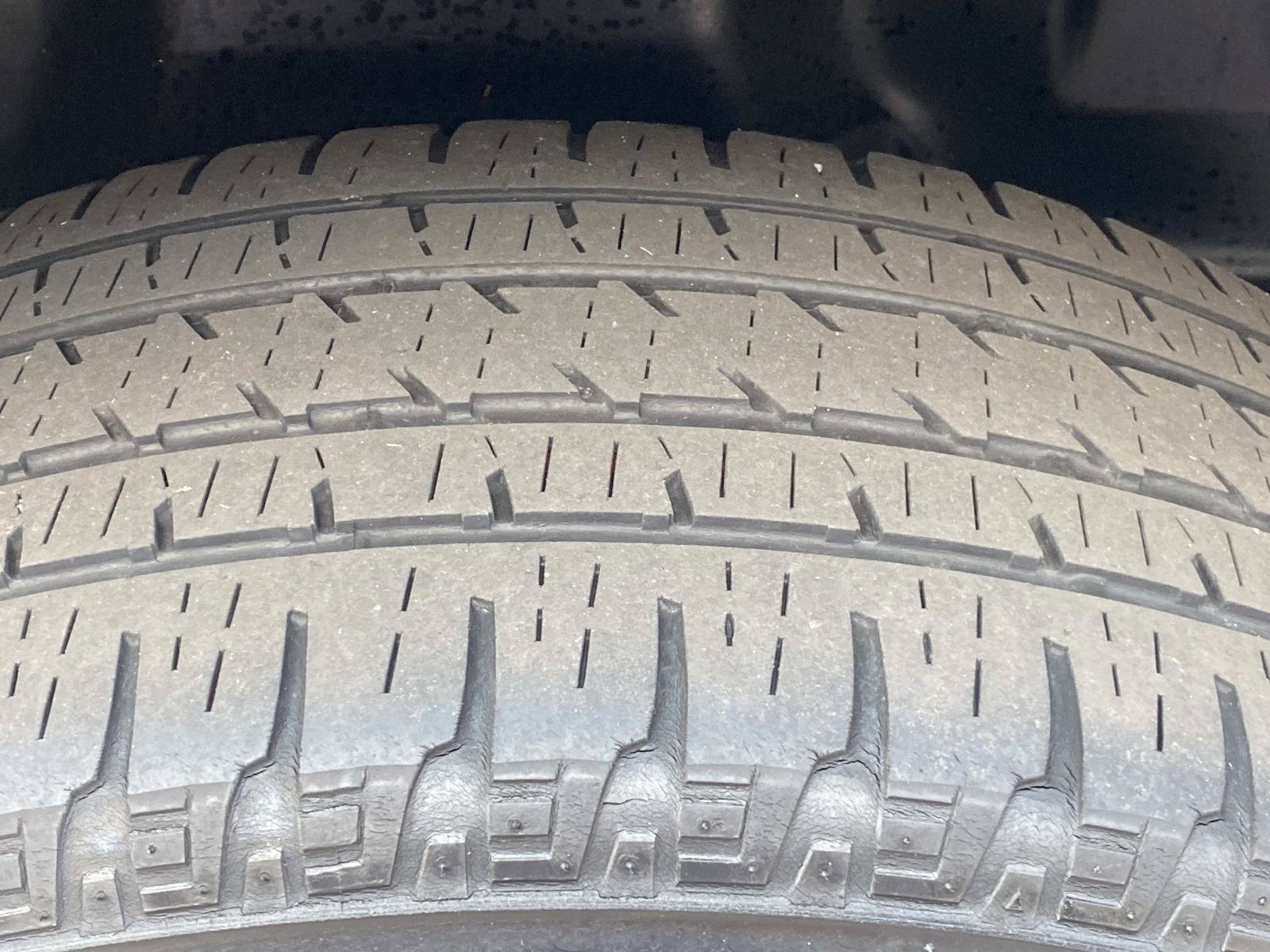 Used 2023 RAM 1500 Laramie AWD/4WD image 18