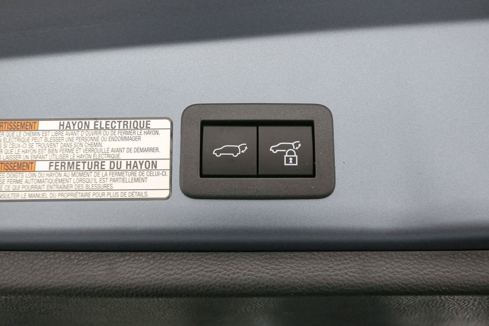 Certified 2023 Toyota Corolla Cross XLE w/ Convenience Package AWD/4WD image 14