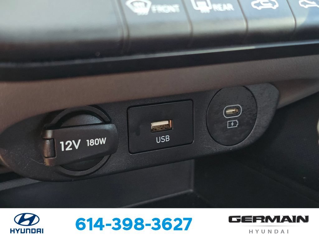 Used 2024 Hyundai Elantra SEL FWD image 32