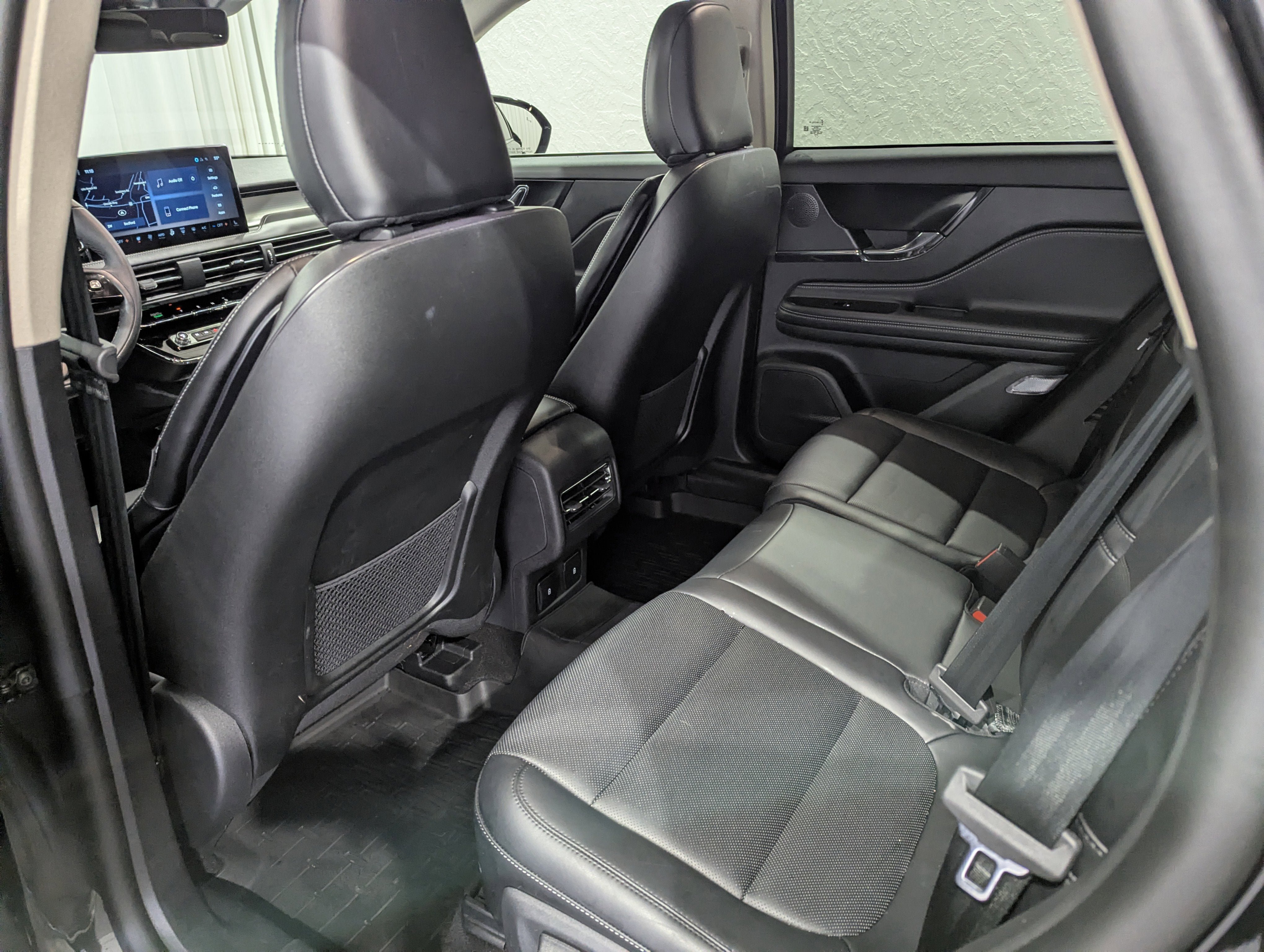 Used 2025 Lincoln Corsair AWD w/ Equipment Group 101A image 11