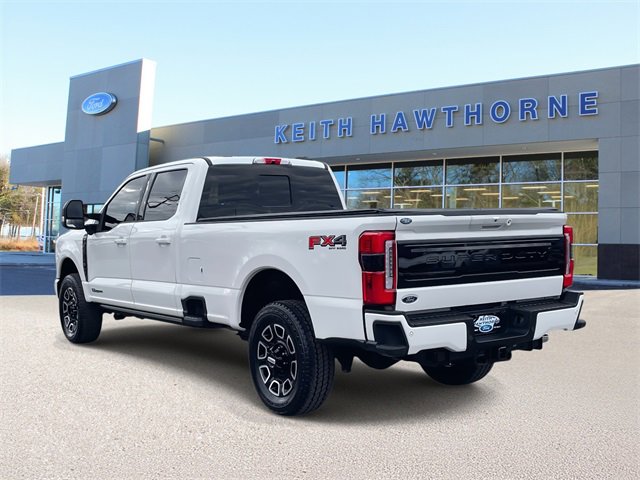 Certified 2025 Ford F350 Platinum w/ FX4 Off-Road Package image 4