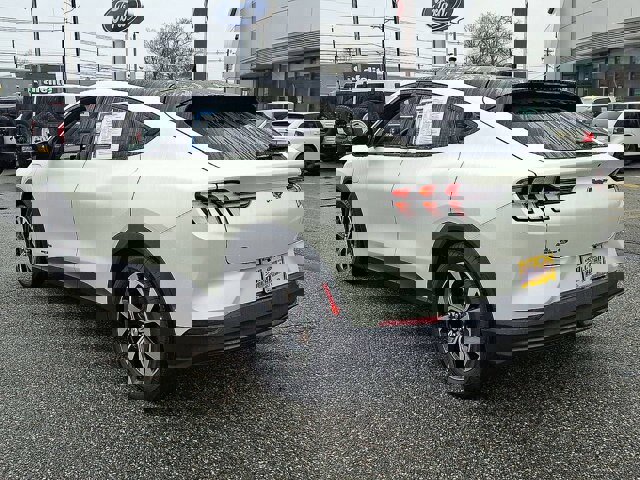 Certified 2021 Ford Mustang Mach-E Select w/ Comfort/Appearance Package image 3