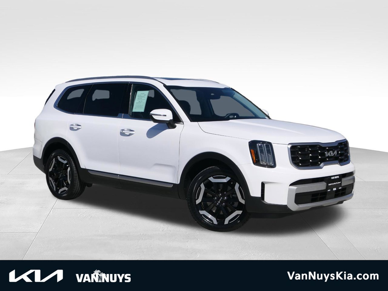 Certified 2024 Kia Telluride S w/ S Sunroof Package FWD image 1