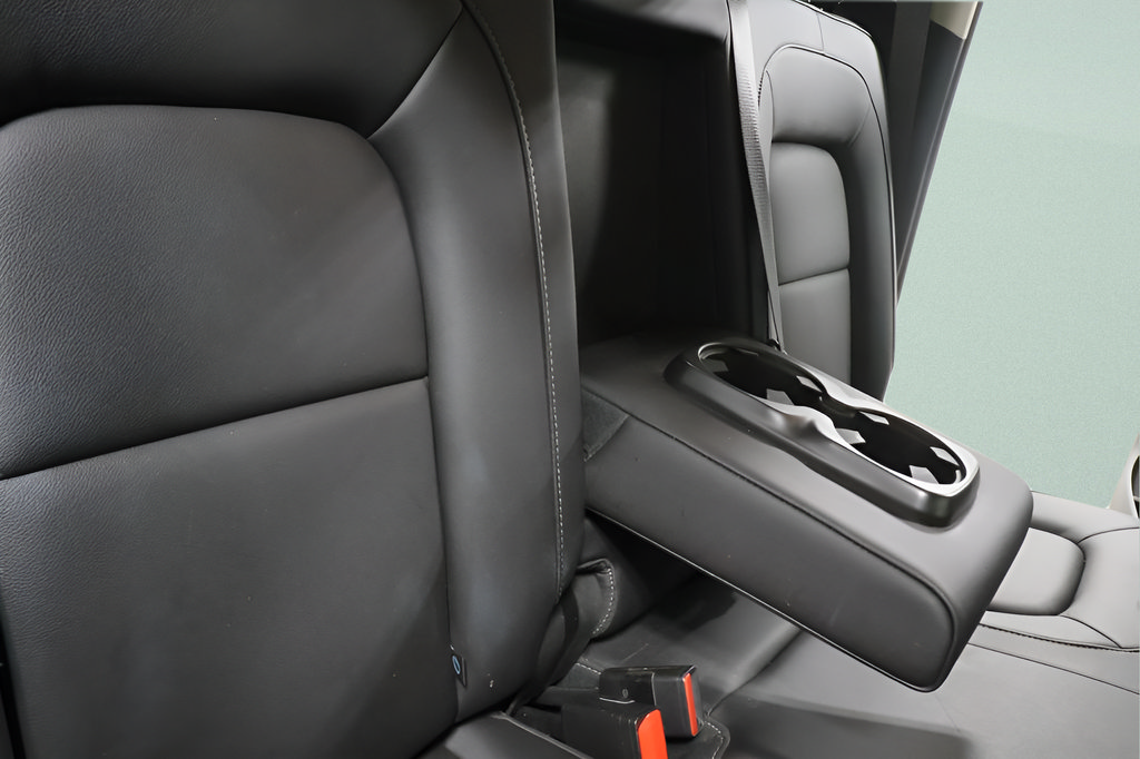 Used 2019 GMC Canyon SLT w/ Driver Alert Package AWD/4WD image 19