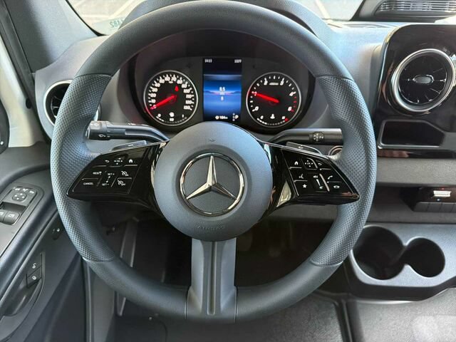 New 2026 Mercedes-Benz Sprinter 2500 image 12