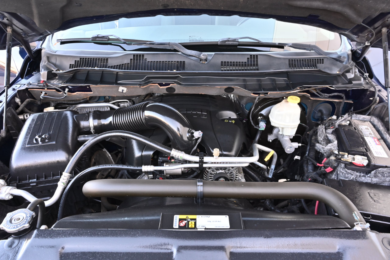 Used 2015 RAM 1500 Big Horn AWD/4WD image 40