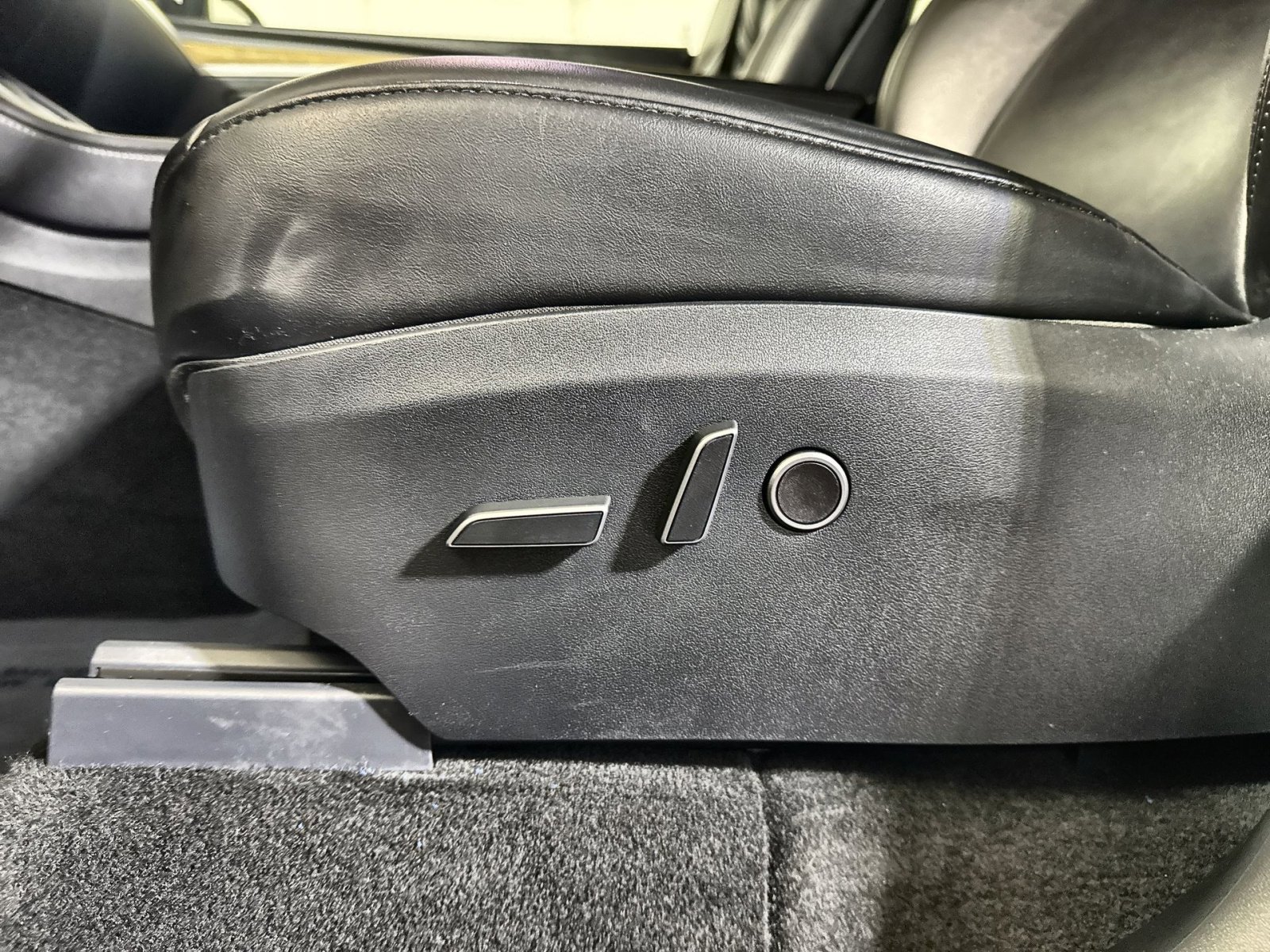 Used 2024 Tesla Model Y Long Range image 14