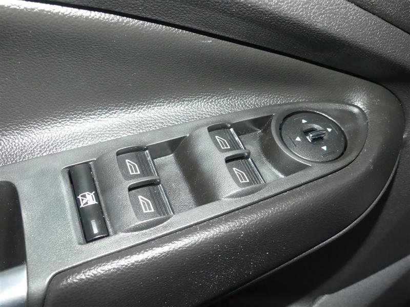 Used 2015 Ford C-MAX SEL w/ Equipment Group 302A image 19