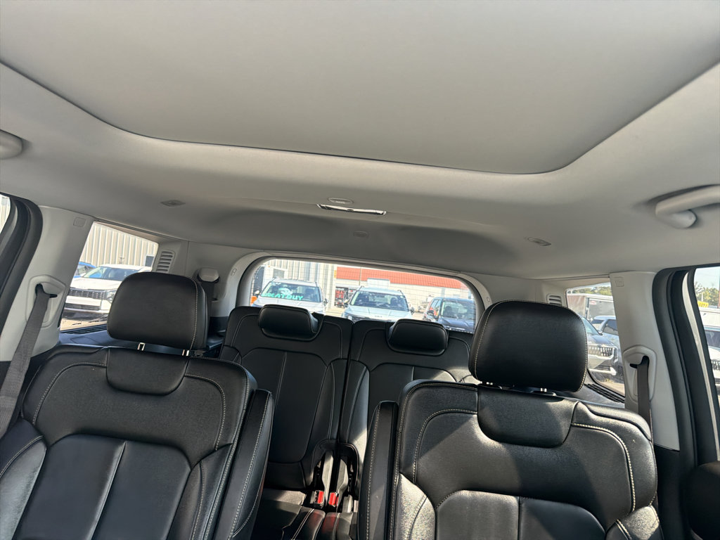 Used 2022 Jeep Grand Cherokee L Limited AWD/4WD image 22