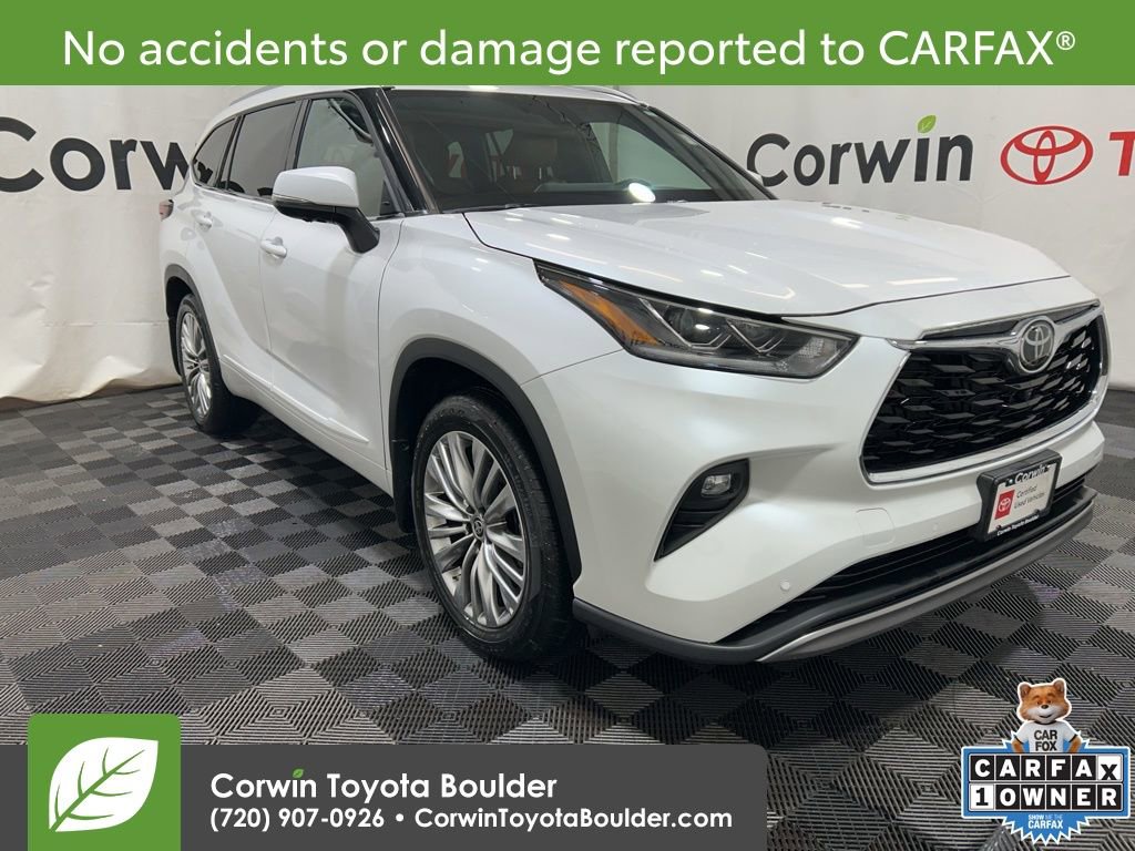Used 2025 Toyota Highlander Platinum image 1