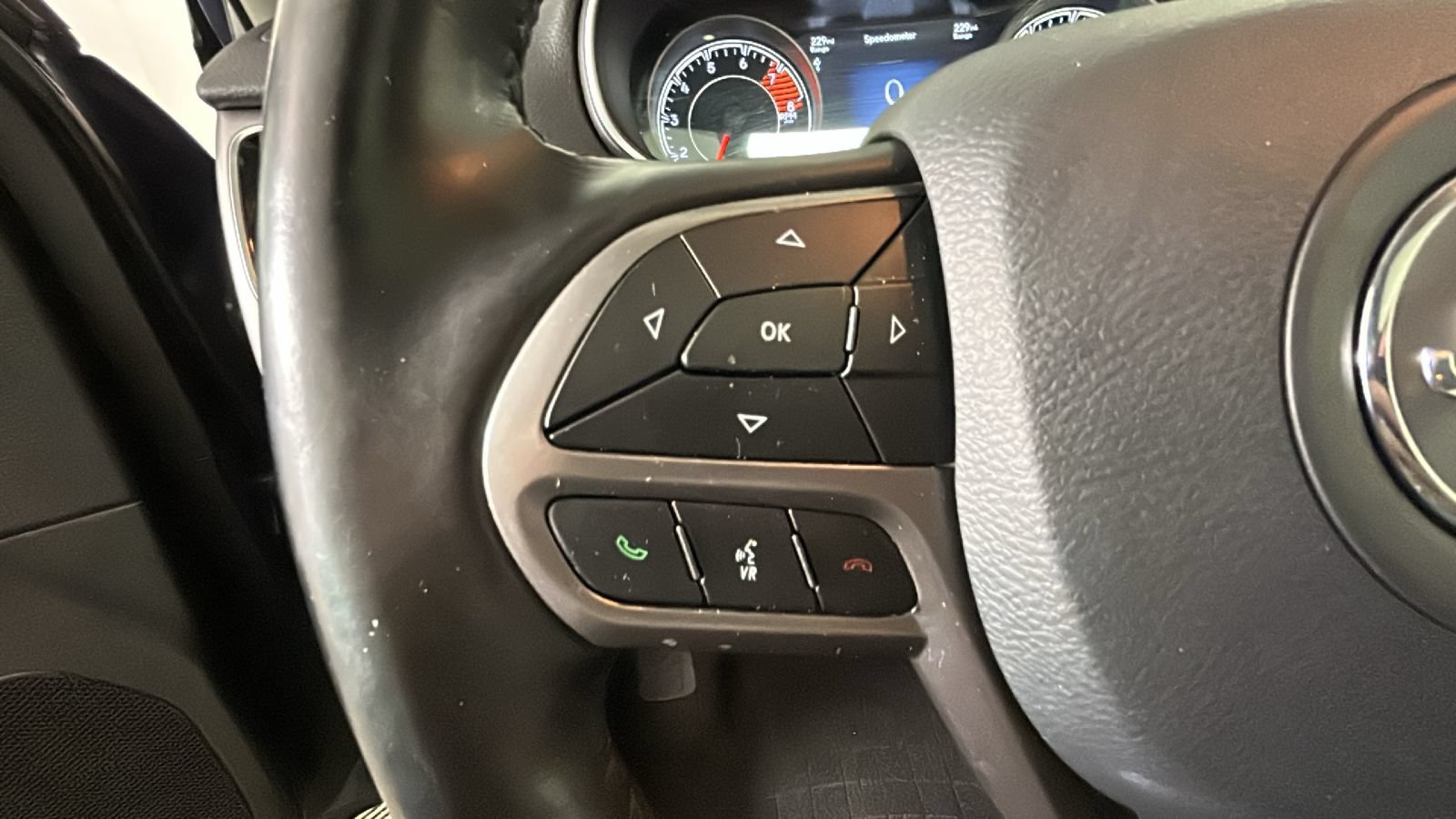 Used 2021 Jeep Cherokee Limited AWD/4WD image 18
