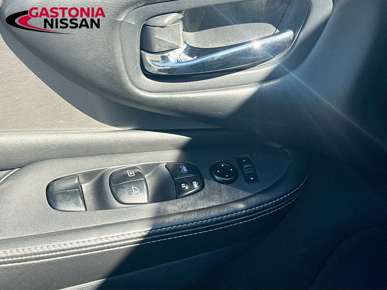 Used 2020 Nissan Murano SV image 22