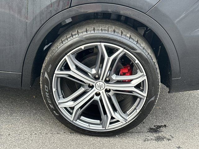 Used 2019 Maserati Levante GTS image 25