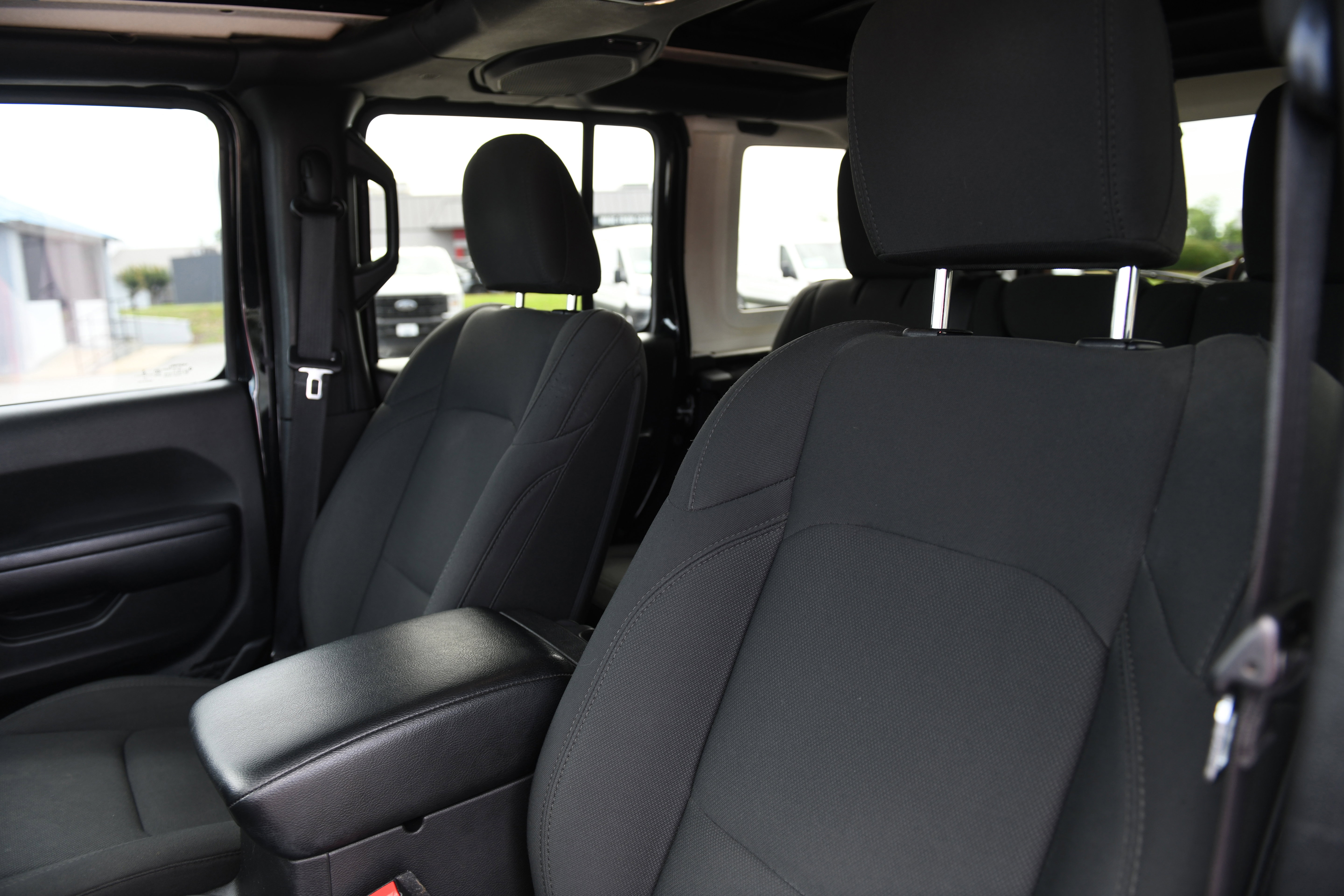 Used 2021 Jeep Wrangler Unlimited Sport AWD/4WD image 13