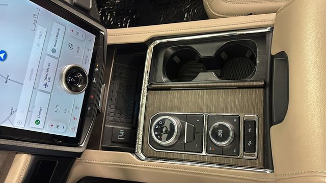 Used 2024 Ford Expedition Limited image 29