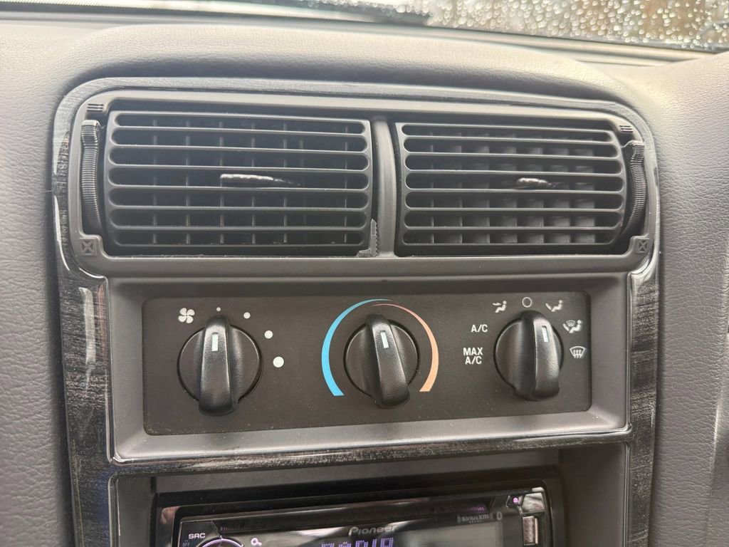 Used 2002 Ford Mustang GT image 18