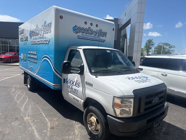 Used 2019 Ford E-350 and Econoline 350 Super Duty w/ Power Windows & Locks Group RWD image 1