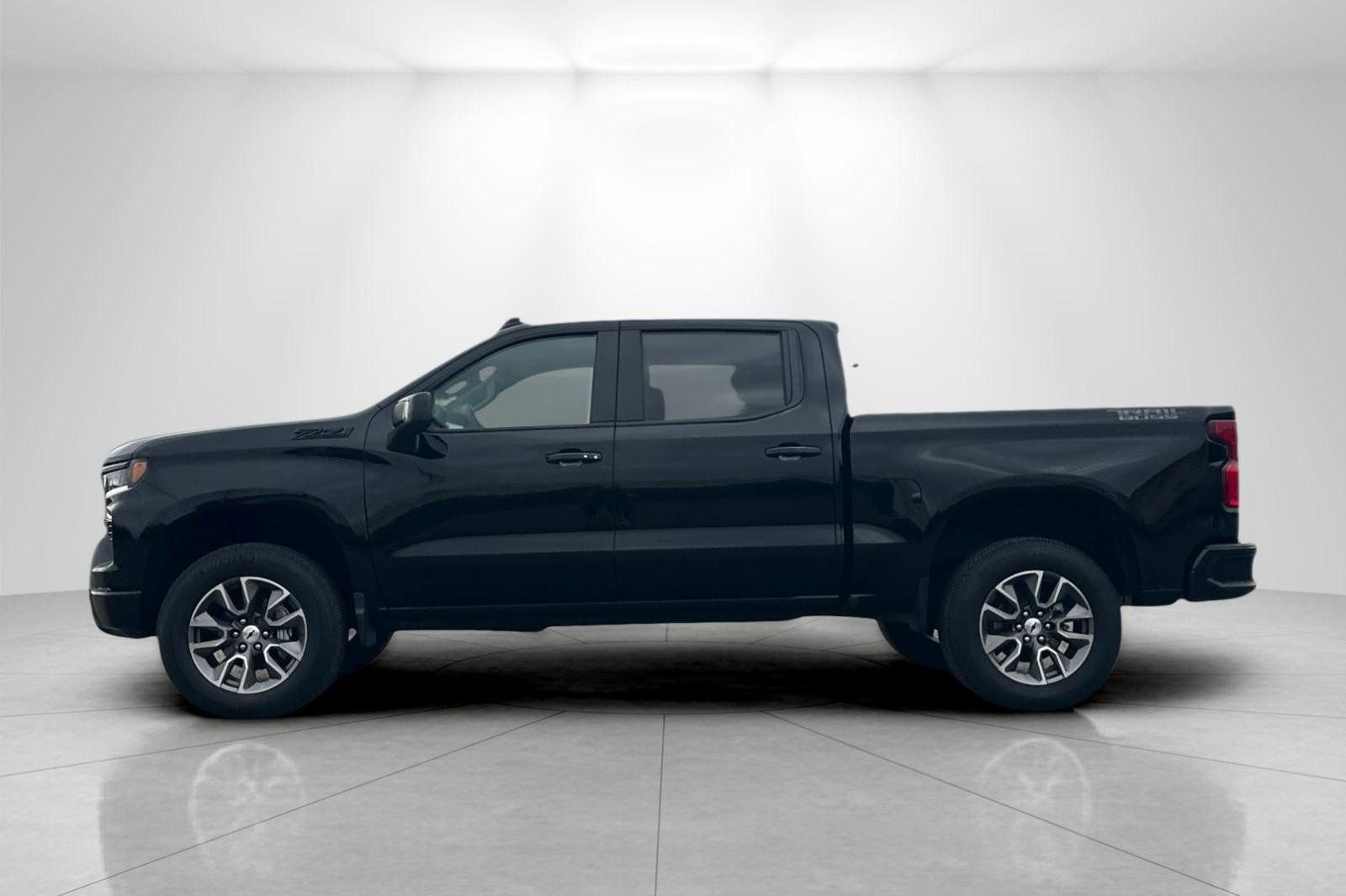 Used 2025 Chevrolet Silverado 1500 LT Trail Boss w/ LT Trail Boss Premium Package AWD/4WD image 6