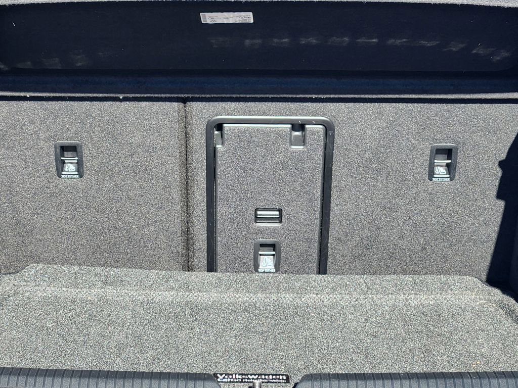 Used 2024 Volkswagen Golf R image 19