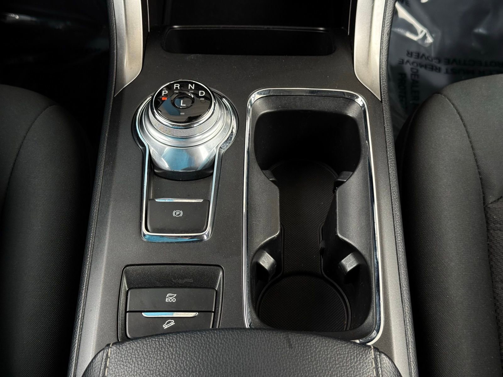 Used 2020 Ford Fusion SE image 39