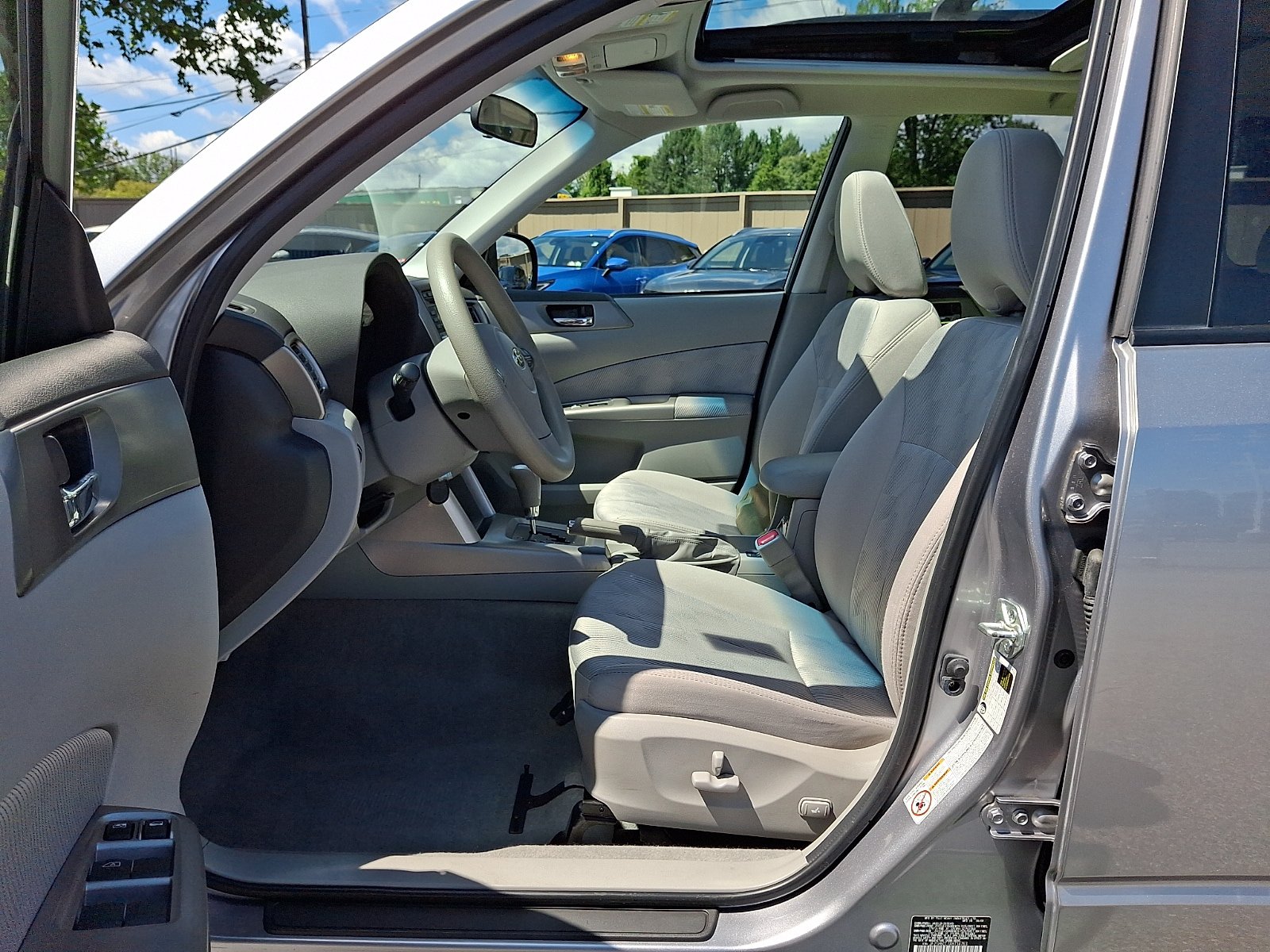Used 2010 Subaru Forester 2.5X Premium AWD/4WD image 14