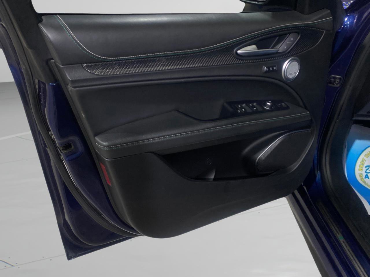 Used 2018 Alfa Romeo Stelvio Quadrifoglio w/ Driver Assist Dynamic Package image 19