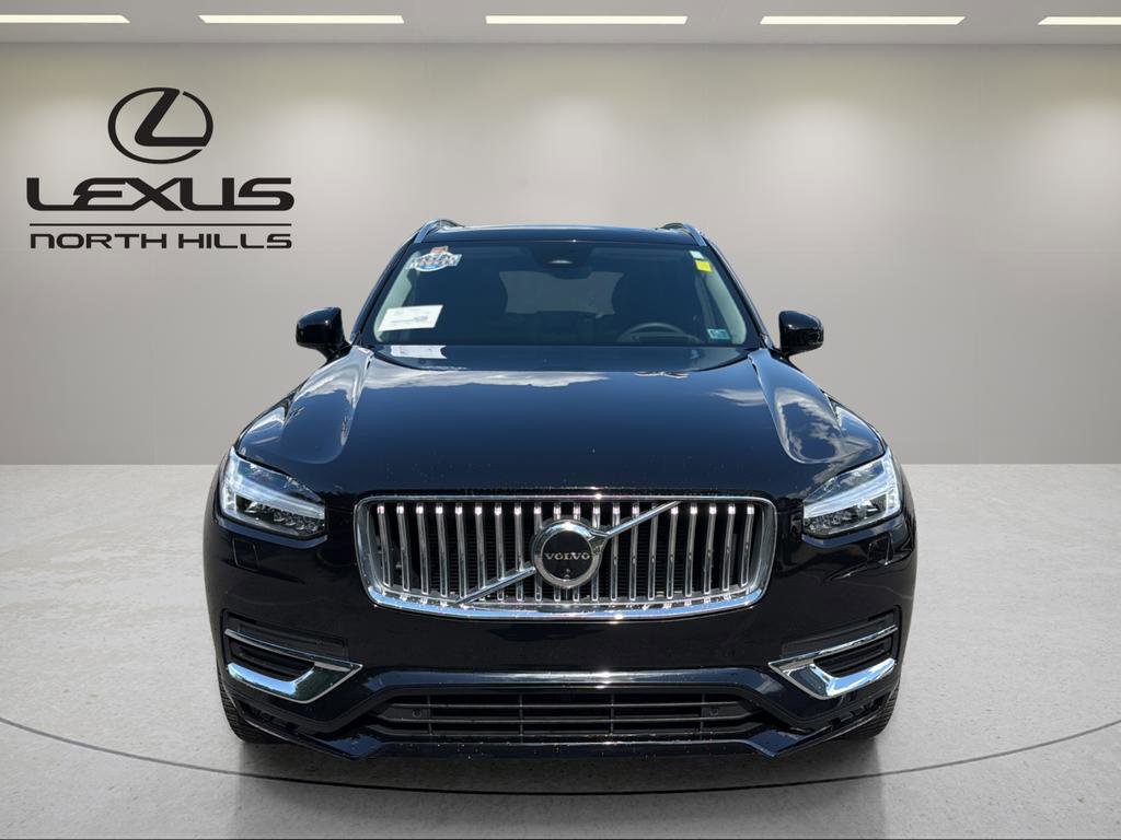 Used 2024 Volvo XC90 B6 Ultimate w/ Protection Package Premier AWD/4WD image 2