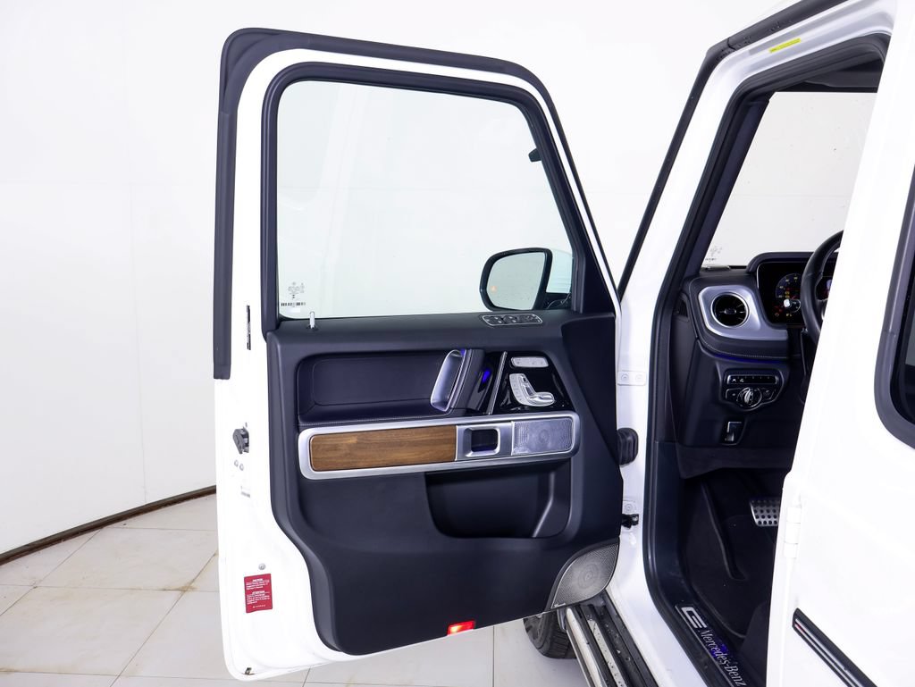 Used 2023 Mercedes-Benz G 550 image 26