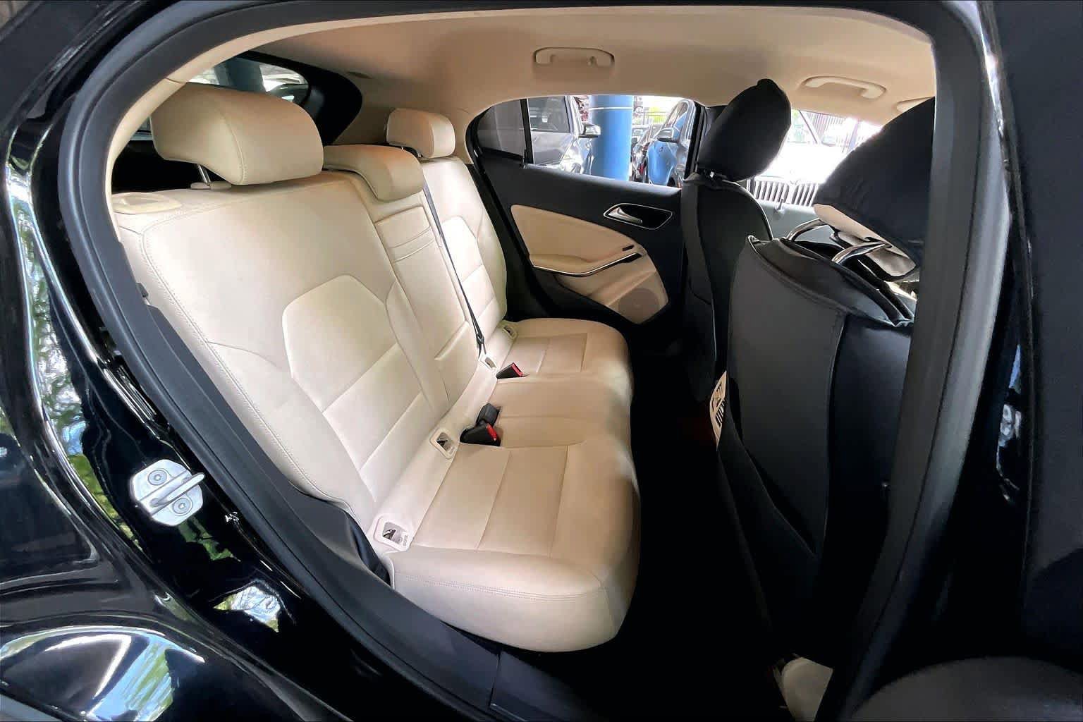 Used 2015 Mercedes-Benz GLA 250 image 20
