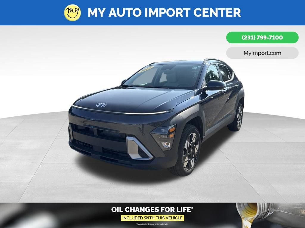 Used 2025 Hyundai Kona SEL AWD/4WD image 3