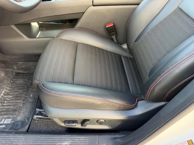 Used 2025 Nissan Rogue SV w/ Rock Creek Premium Package image 19