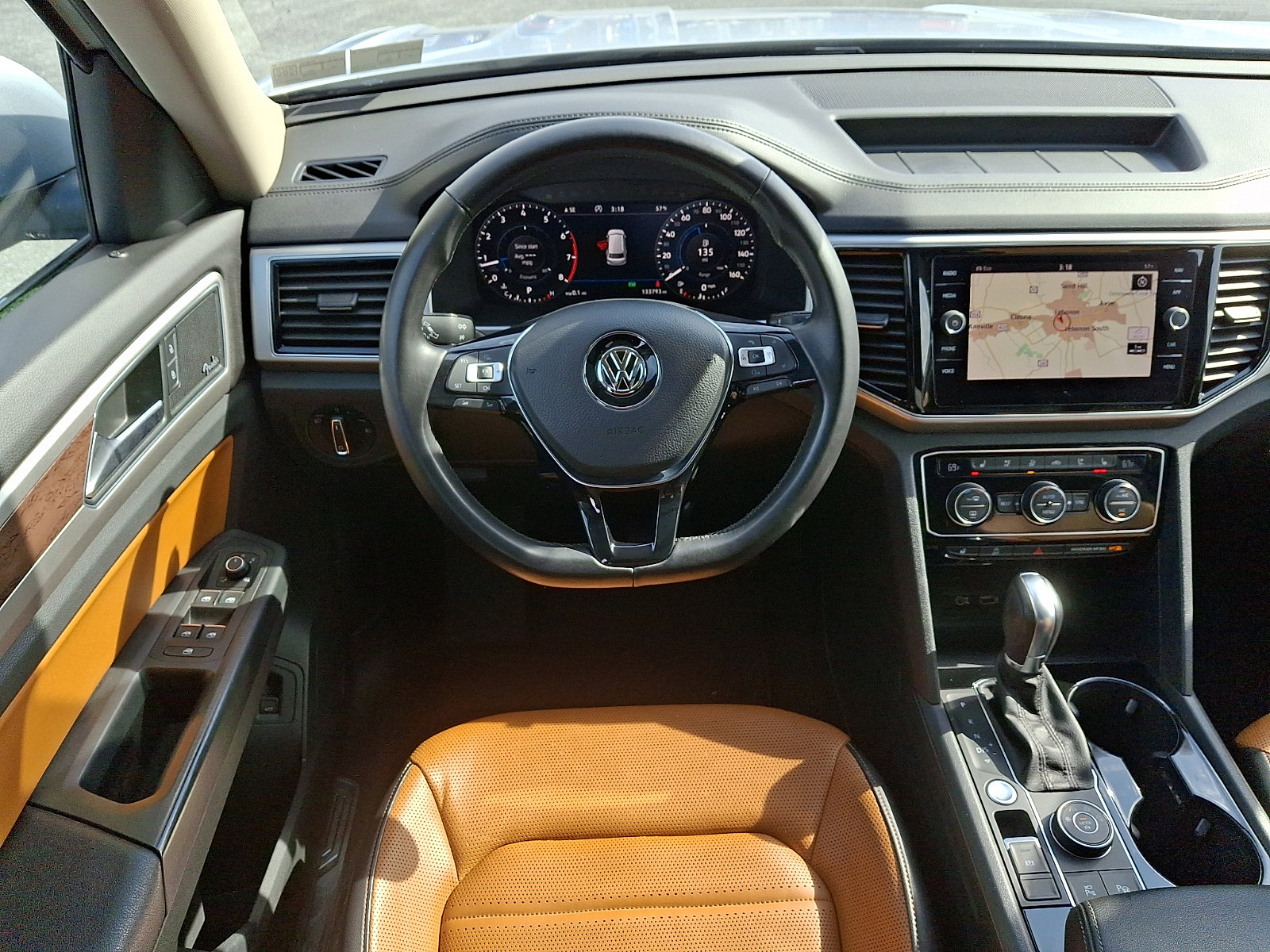 Used 2018 Volkswagen Atlas SEL Premium image 13