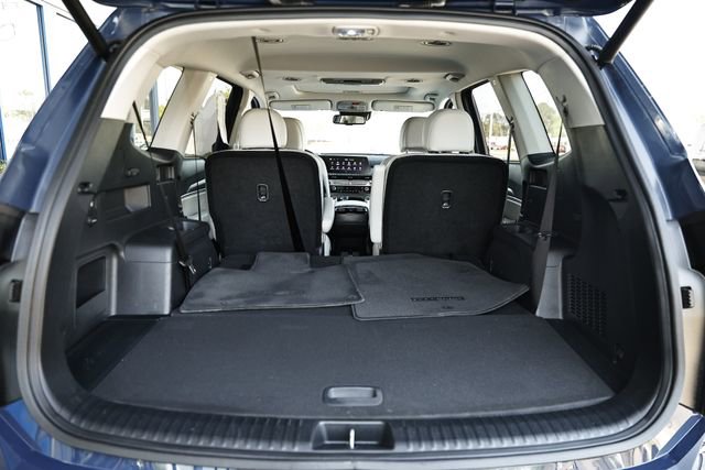Used 2024 Kia Telluride EX w/ EX Captain's Chair Package AWD/4WD image 31