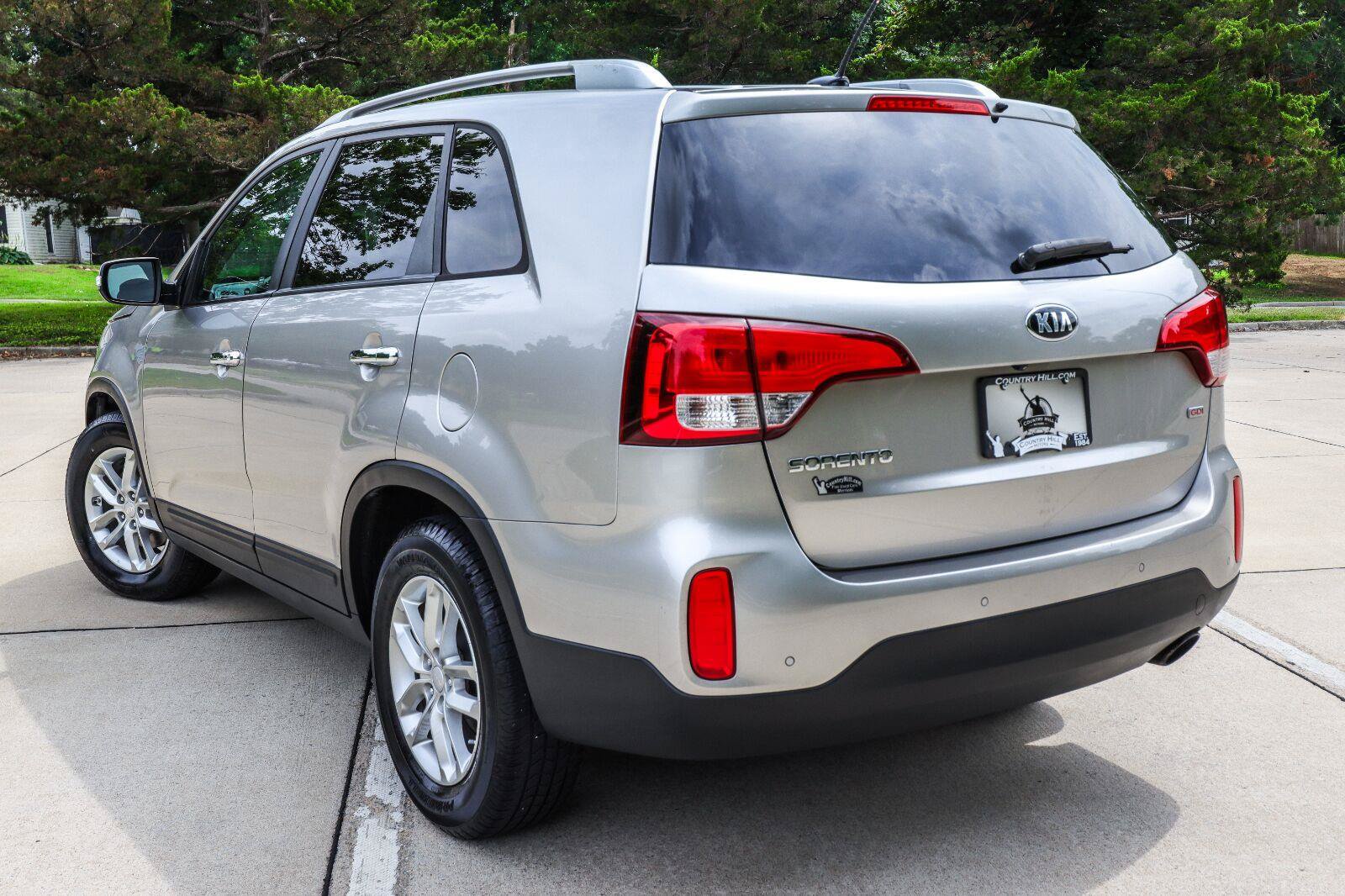 Used 2015 Kia Sorento LX FWD image 11