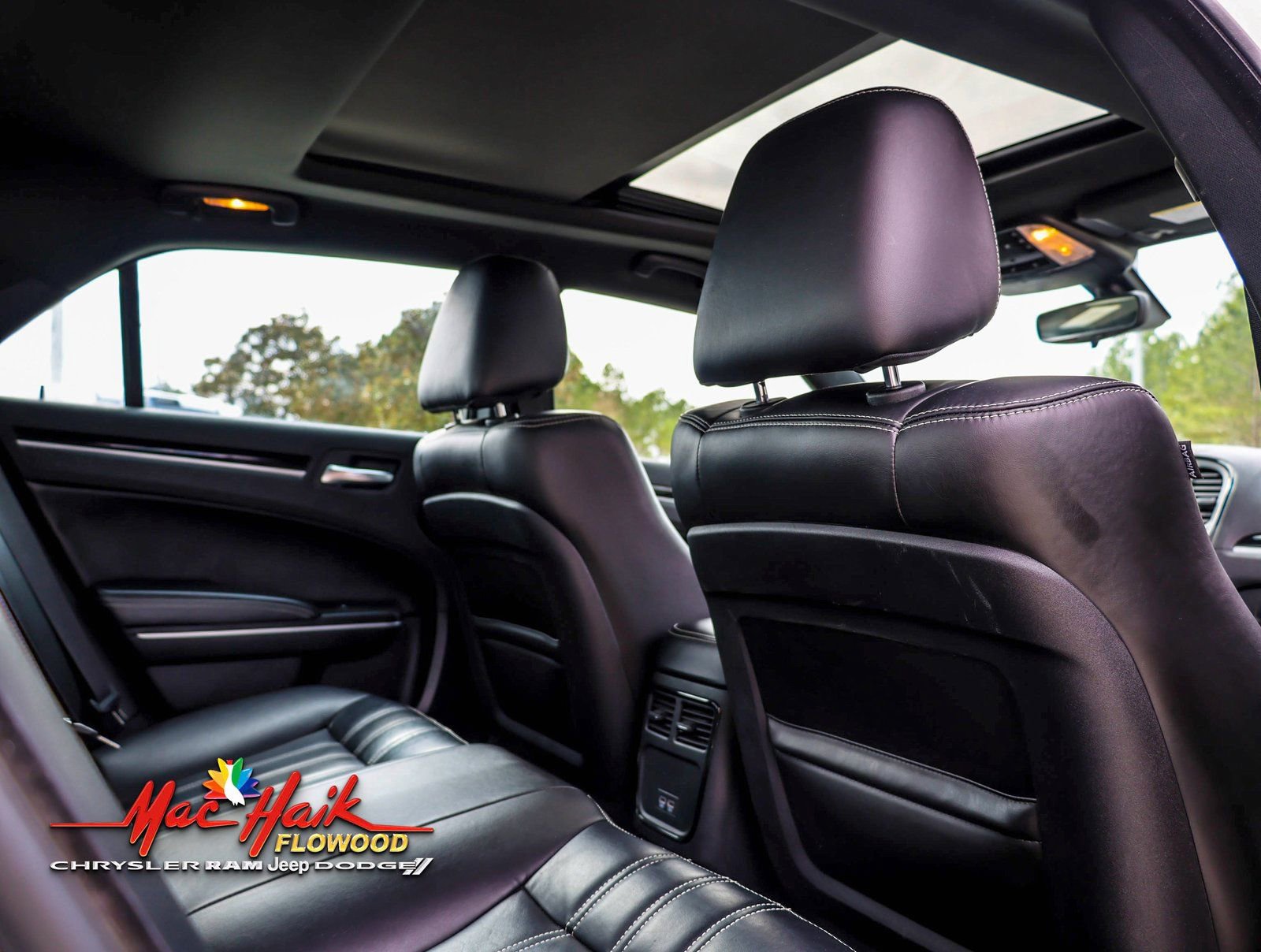 Used 2023 Chrysler 300 S image 10