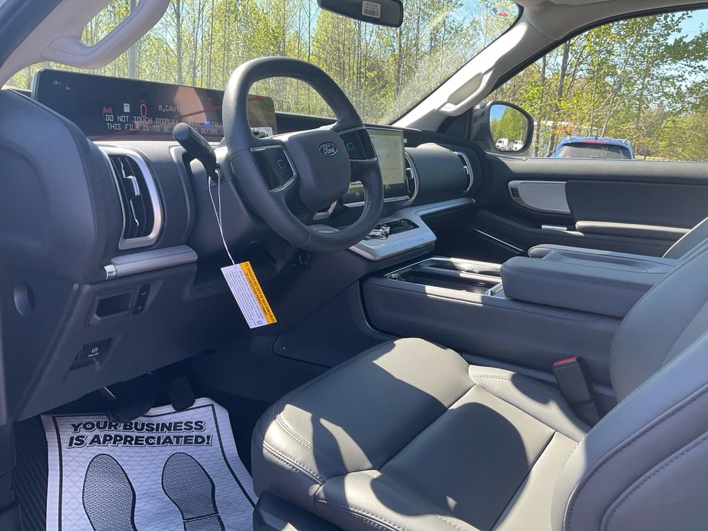 New 2026 Ford Expedition Max Active image 15