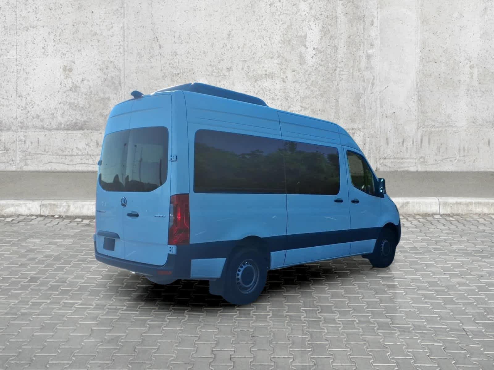 Used 2024 Mercedes-Benz Sprinter 2500 image 9