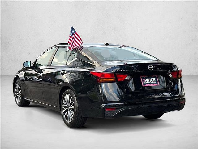Used 2024 Nissan Altima 2.5 SV image 7