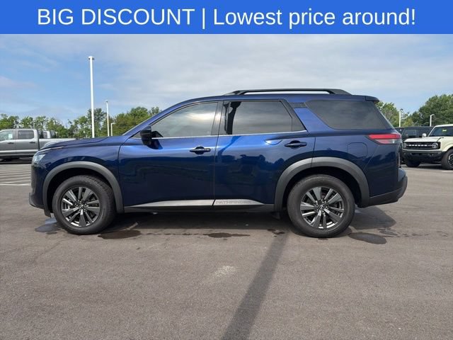 Used 2022 Nissan Pathfinder SV FWD image 14