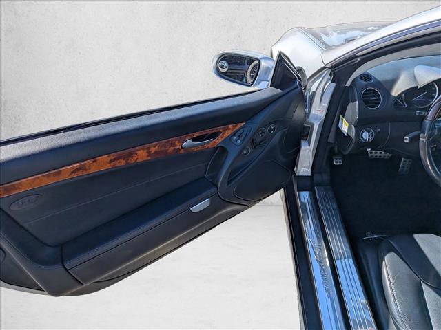 Used 2007 Mercedes-Benz SL 550 w/ Trim Pkg image 10