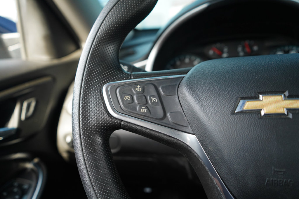Used 2022 Chevrolet Malibu LT FWD image 31