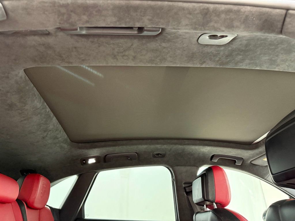 Used 2017 Porsche Macan Turbo image 46